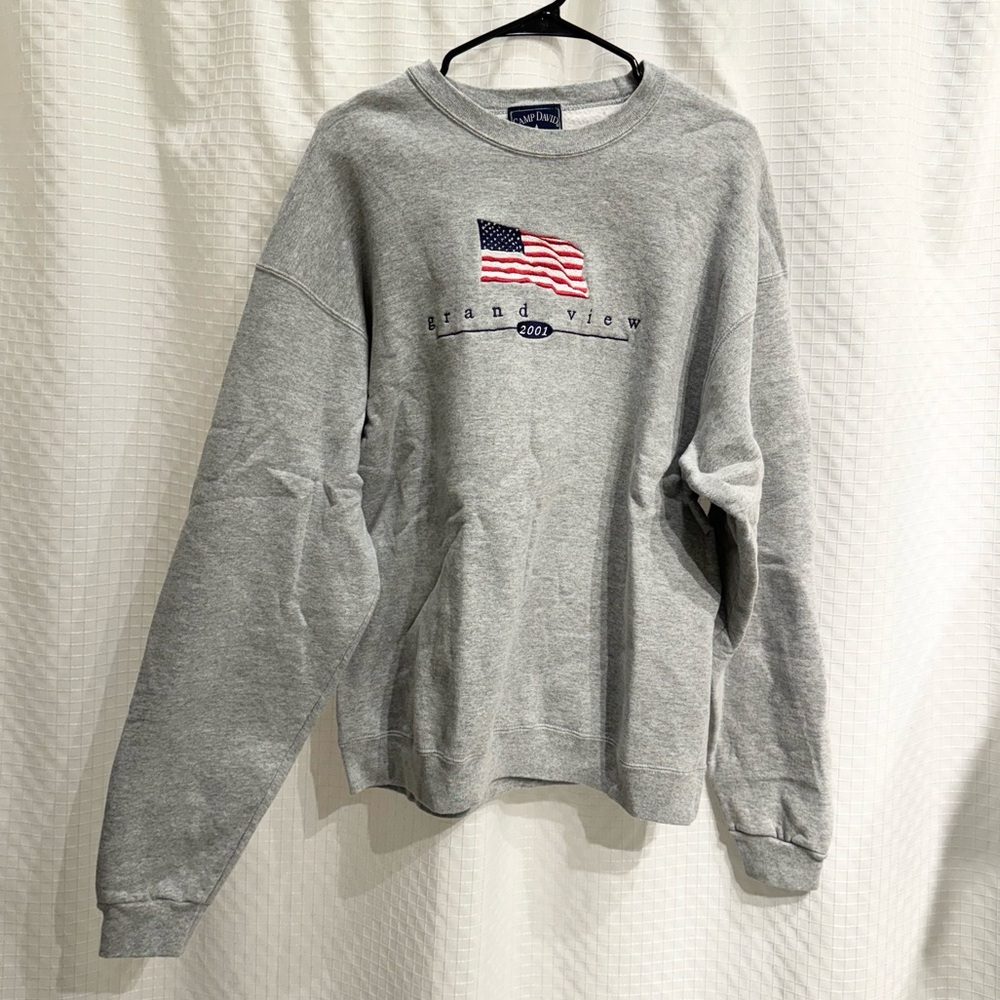 Brand View Grey Crewneck Sweatshirt with Flag Embroidery